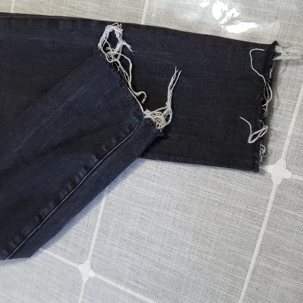 GOOD American Good Legs Jean's, Size 6/28 - Picture 7 of 16
